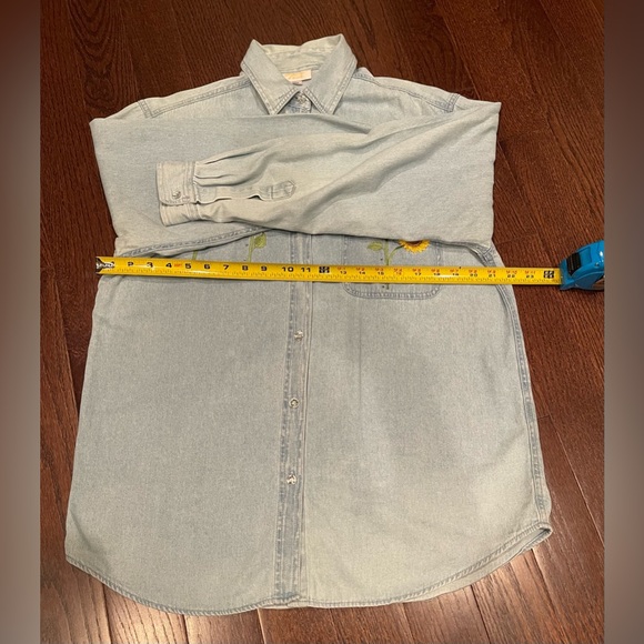 Vintage Tia Design Sunflower embroidered denim button down shirt - Size Medium - Picture 4 of 6